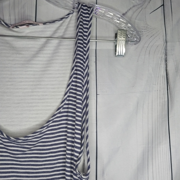 Victoria's Secret Striped Rouched Sides Sleeveless Maxi Dress - Picture 4 of 16